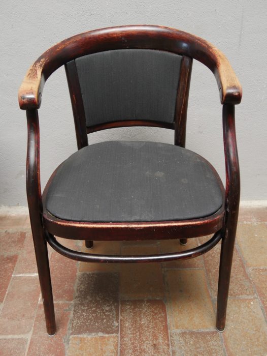 Jugenstilstuhl von Thonet Wien komplett stehende Ansicht