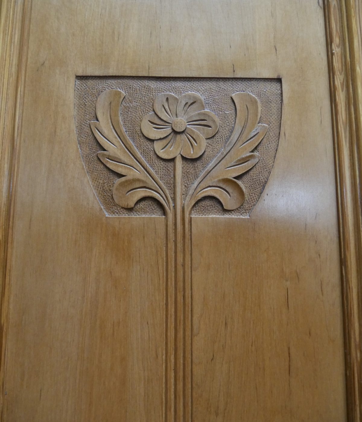 WUNDERSCHÖNER JUGENDSTIL KLEIDERSCHRANK UM 1910 WEICHHOLZ RESTAURIERT